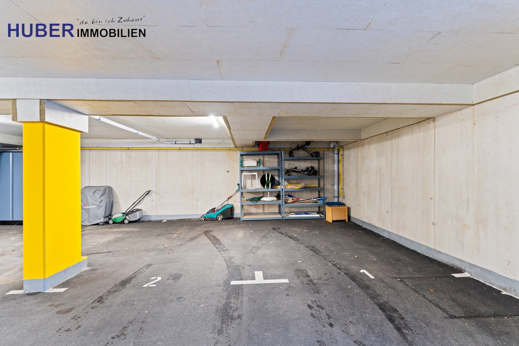 2 eigene Tiefgaragenplätze